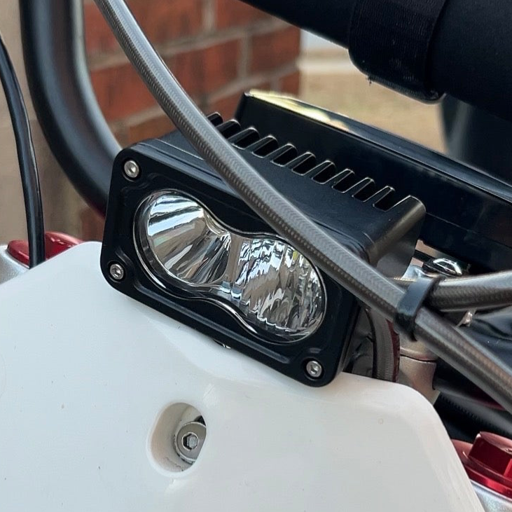 Battery powered (AA) Baja with a switch V.1