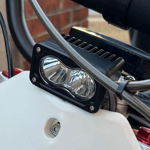 Battery powered (AA) Baja with a switch V.1